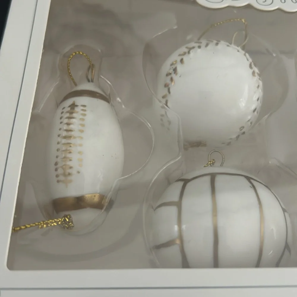 WONDERSHOP AT TARGET SPORTS TREE ORNAMENTS SET OF 6 NWT